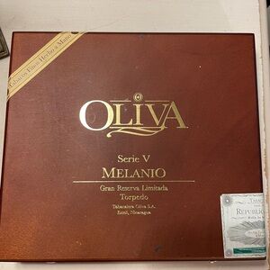 Oliva  Cigar box
